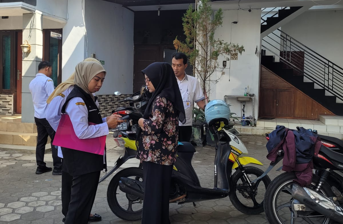 Tingkatkan Kepatuhan ASN, BPKPAD Purworejo Bersama Tim Gabungan Gelar Gadis Pantura di Bener
